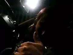 El humo del cigarrillo, jugoso tetas lindas sofá y cámara oculta