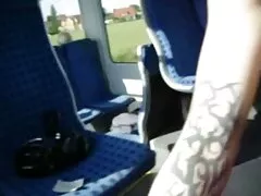 Stud despojado de su Bella Durmiente videos porno para descargar gratis y se masturbó durante mucho tiempo