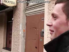 Tio videos xxx anal vómito Virgen Virgen bajo la supervisión de pervertido médico