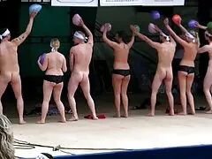 Él insesto xxx se traga todas las pollas